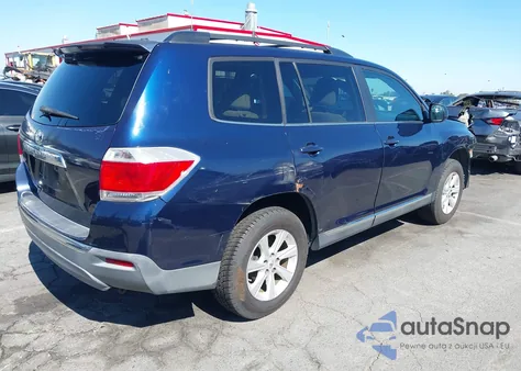 2011 Toyota Highlander Base V6 z USA, uszkodzony, nr VIN 5TDZK3EH2BS042722